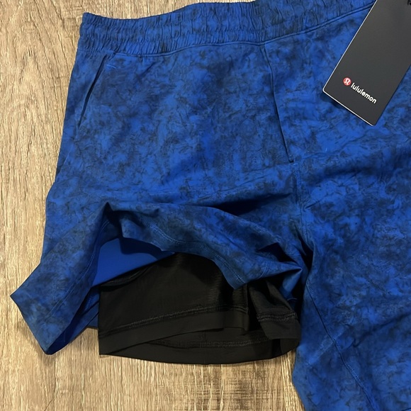 Lululemon pace breaker short 7” Lined - Picture 2 of 4